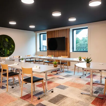 Ibis Styles Meteor Avenue D'italie